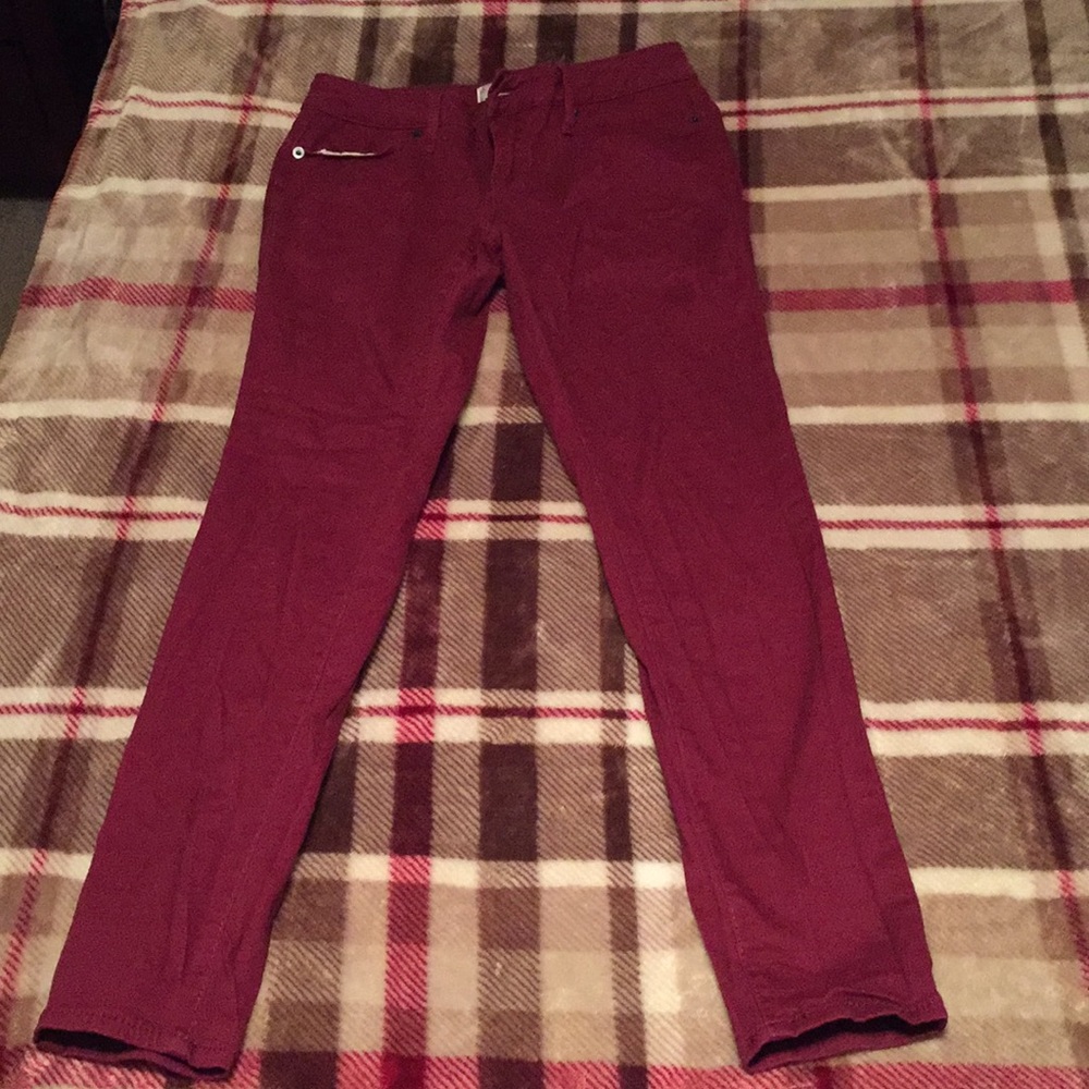 Maroon ankle jeans